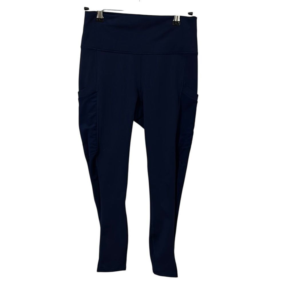 Fabletics Navy Blue Leggings Wide‎ Waistband and Capri Length Mesh Panels